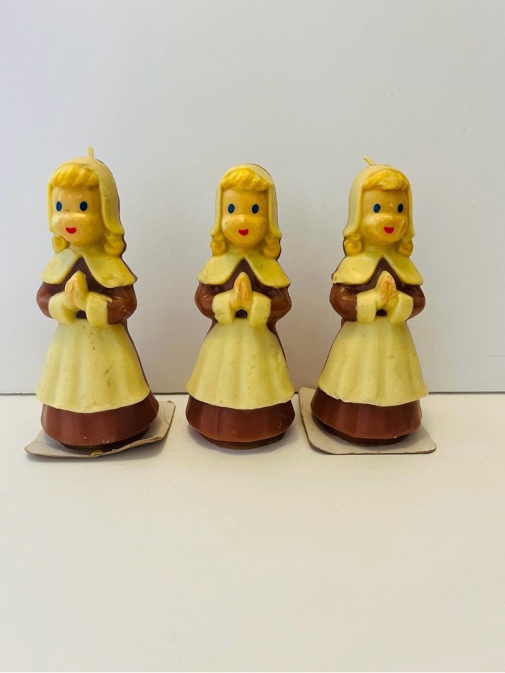 Gurley Vintage Pilgrim Girls Praying Thanksgiving Candles Lot of 3 Unburned